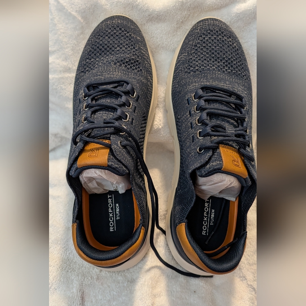 12 WIDE Rockport Men's Dark Blue